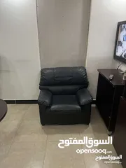  7 اثاث مكتبي كامل للبيع