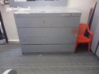  2 غرفة نوم مكونه من تختين وخزانتين طابقين تفصيل وتواليت