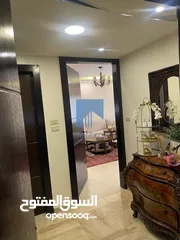  3 شقة فاخرة للبيع في الرابية طابق ثالث 180م مع روف 60م تشطيب سوبر ديلوكس بسعر مغري