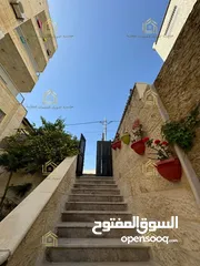  24 شقة سوبر ديلوكس - خلدا - 4نوم 2ماستر - 220م داخلي - ترسات واسعة 250م -