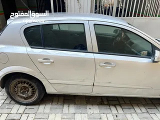  8 اوبل استرا 2005