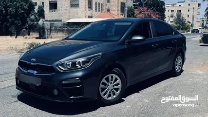  2 Kia cerato   Model :2019  Dohc 1600 CC  Gearbox : automatic   Colour: Gary  Inside :Black ABS Airbag