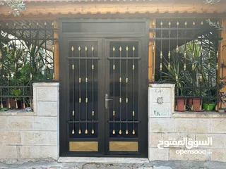  21 نشتري نشتري نشتري جميع انواع الشبابيك المنيوم والبواب الخشب والحديد والمطابخ والكرميد والسكراب...
