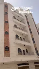 7 العمارة للبيع تشطيب لوكس في صنعاء بيت بوس على3شوارع