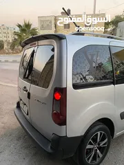  11 Peugeot Partner 2017