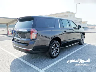  7 Chevrolet LT Suburban - 2022- Grey