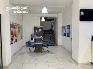  3 3 محلات ديكورات كاملة  مساحة 400 متر علي شارع وادي صقرة