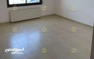  4 شقة فارغة للايجار سوبر ديلوكس