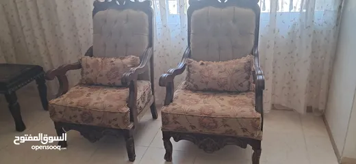  5 طقم كنب مع طاولات وثريا لغرفة الجلوس