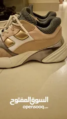  2 Pinko trendy sneakers حذاء سبور نساءي