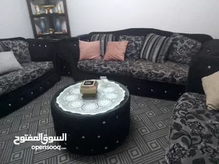  1 كنب مع طاوله 3طربيزات