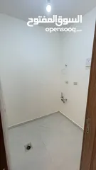  2 شقة طابق ثاني للبيع في شارع الجامعة الاردنية من المالك مباشرة