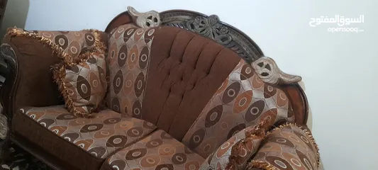  15 كنب + بوفيه للبيع بحاله جيده السعر 150