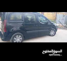  3 ستروين بيرلنجو 2014 خصوصي لون اسود جير عادي هوك خلفي فتحة سقف بانوراما ماتور 1600 بابين جانبي طولكرم
