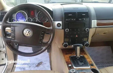  5 Volkswagen Touareg 2007 V6 Full Option.