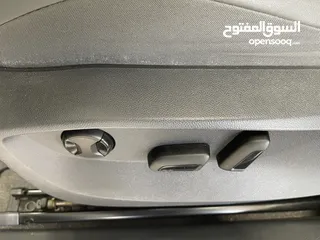  6 Volkswagen Electric ID.6 PUER + 2022 مستعمل بحالة الوكالة