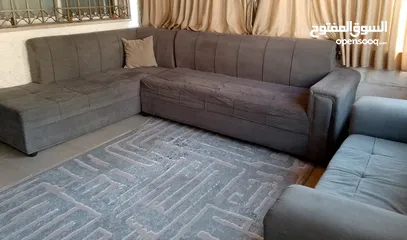  2 كورنر للبيع لون سكني يتسع ل 8 مقاعد تقريبا