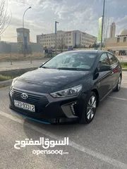  1 Black Hyundai Ioniq 2017