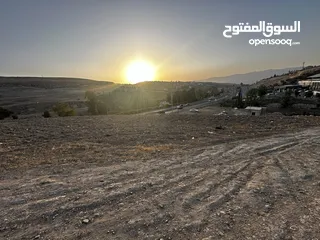  3 قطعة ارض للبيع على الشارع الرئيسي عمان - جرش قرب جامعة فيلادلفيا