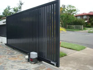  20 Sliding Glass gates automatic