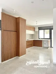  5 شقة للبيع في عين منجد جديدة مع مطبخ