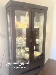 7 غرفة سفرة مميزه للبيع اجهزة كهربائية بحال البلاش  طاولة مطبخ مميزه  خزانة تلفزيون مميزه بحال الجديد