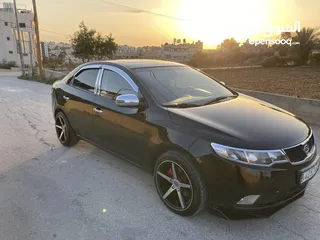  3 كيا فوتري للبيع بحالة الوكالة