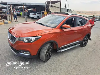  3 2020 MG ZS ممشى قليل فل مع بانوراما يصلح لسوق الاعفاءات