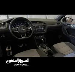  5 Tiguan R line 4x4  2.0L