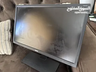  7 اكس بوكس ون إس  و كنترولر و سيدي و شاشه