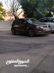  5 سيارة بسعر حرق حرق علكاش، بولو ألماني لون مميز متور 1200 توربو بنزين جير عادي، السيارة شركة