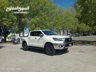  3 TOYOTA HILUX 4×4