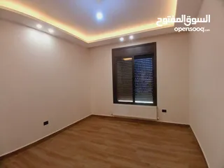  8 شقه فارغه للايجار سوبر ديلوكس في الجبيهه بحالة الجديده