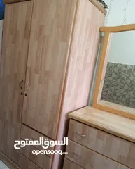  21 خزانة واسرّة للبيع