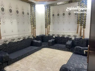  1 غرفة جلسة عربية تفصيل + برادي زيبرا تفصيل دبل عدد 2 مع جسر خشب + سجادة + ديكور تلفاز خشب قوي تفصيل