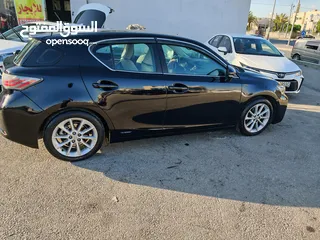  3 LEXUS-CT200 بحالة الوكالة فل عدا فتحه فحص كامل