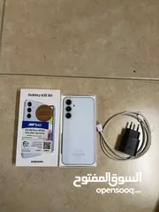  1 هاتف samsung A35 5G لون فضي مساحة 128 رام 6 مستعمل سنة وحده فقط الجهاز ولا خدش ولا بشكي من شي 100%