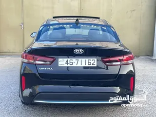  4 KIA Optima 2020