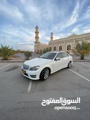  4 مرسيدس C 250 2012  الفئة رقم واحد  لون ابيضّ/ بيج  كراسي جلد