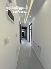  10 طابق اول تشطيب فخم خلف جامعة البتراء
