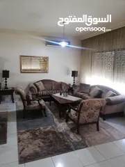  24 للايجار شقه مفروشه فرش فاخر  3 غرف نوم و 3 حمامات صاله وصالون ومطبخ