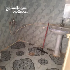  5 منزل للبيع طابق ثاني على شارع رئيسي في ايدون على إشارة ايدون