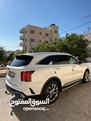  2 جيب كيا سورينتو بزنس للبيع نقدا بسعر الحرق