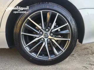  11 تويوتا كامري 2023 GLE كامله الاضافات صيانه الشركه.... قطعة مسافة 40 الف كم