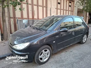  7 سيارة بيجو 206 للبيع