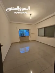  11 شقة فارغة للإيجار في عبدون - ref : 14410