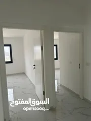  5 شقة للاجار مستخدم اول، تشطيب مميز، مساحة واسعه