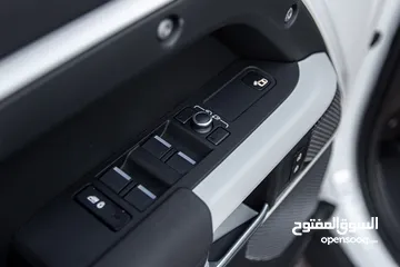  8 Land Rover Defender 2022 Gasoline Black edition