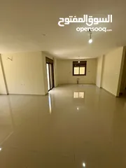  6 ثلاث غرف نوم غير مفروشة للايجار
