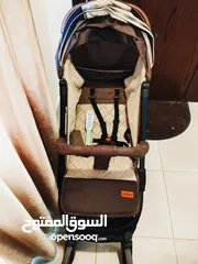  7 عرباية شارع للأطفال تتحول تخت قابله للطي -نوع كيدلو استخدم شهرين تتسع لطفليين